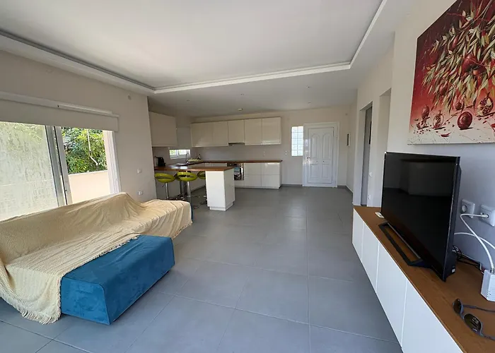 Charming House Villa *