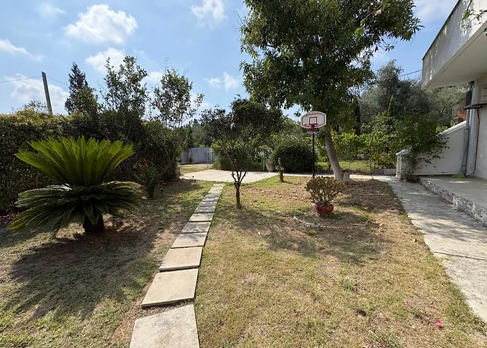 Charming House فيلة *