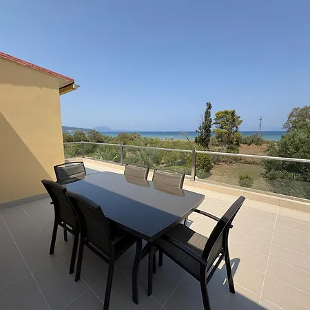 Charming Seaside House فيلة *